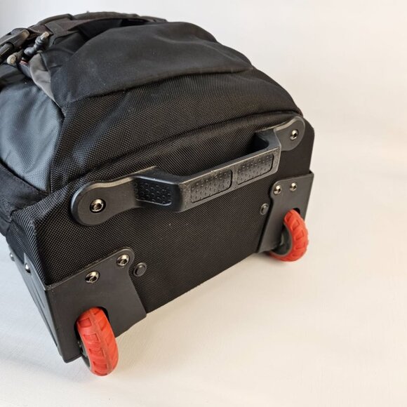 The North Face Long Haul Black Rolling Luggage Red Black Grey - Picture 8 of 9
